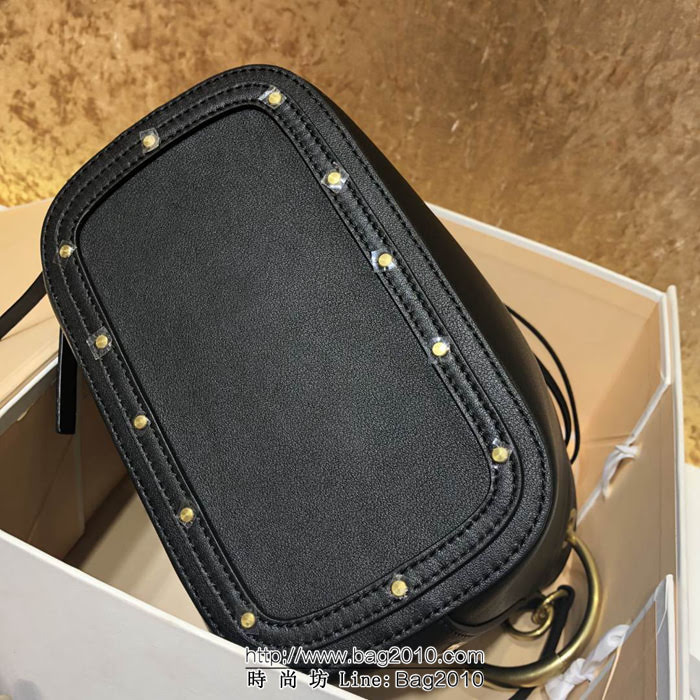 Chloe克洛伊 最新 進口小牛皮Roy系列 小號水桶包  ypk1009